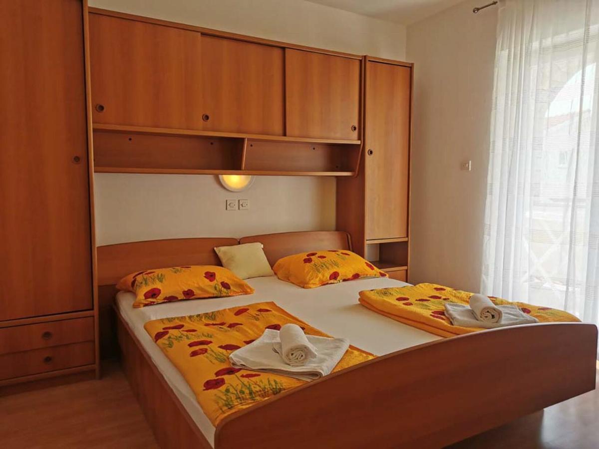 Apartments Miranda Lopar Εξωτερικό φωτογραφία