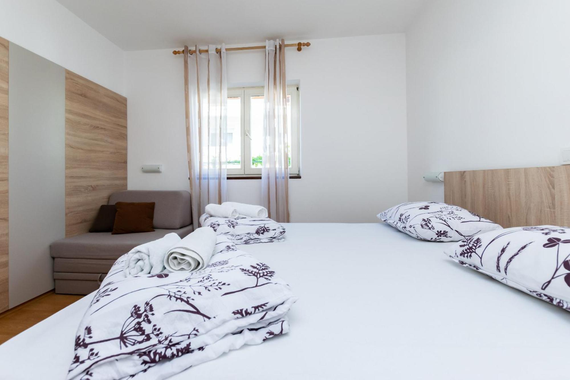 Apartments Miranda Lopar Εξωτερικό φωτογραφία