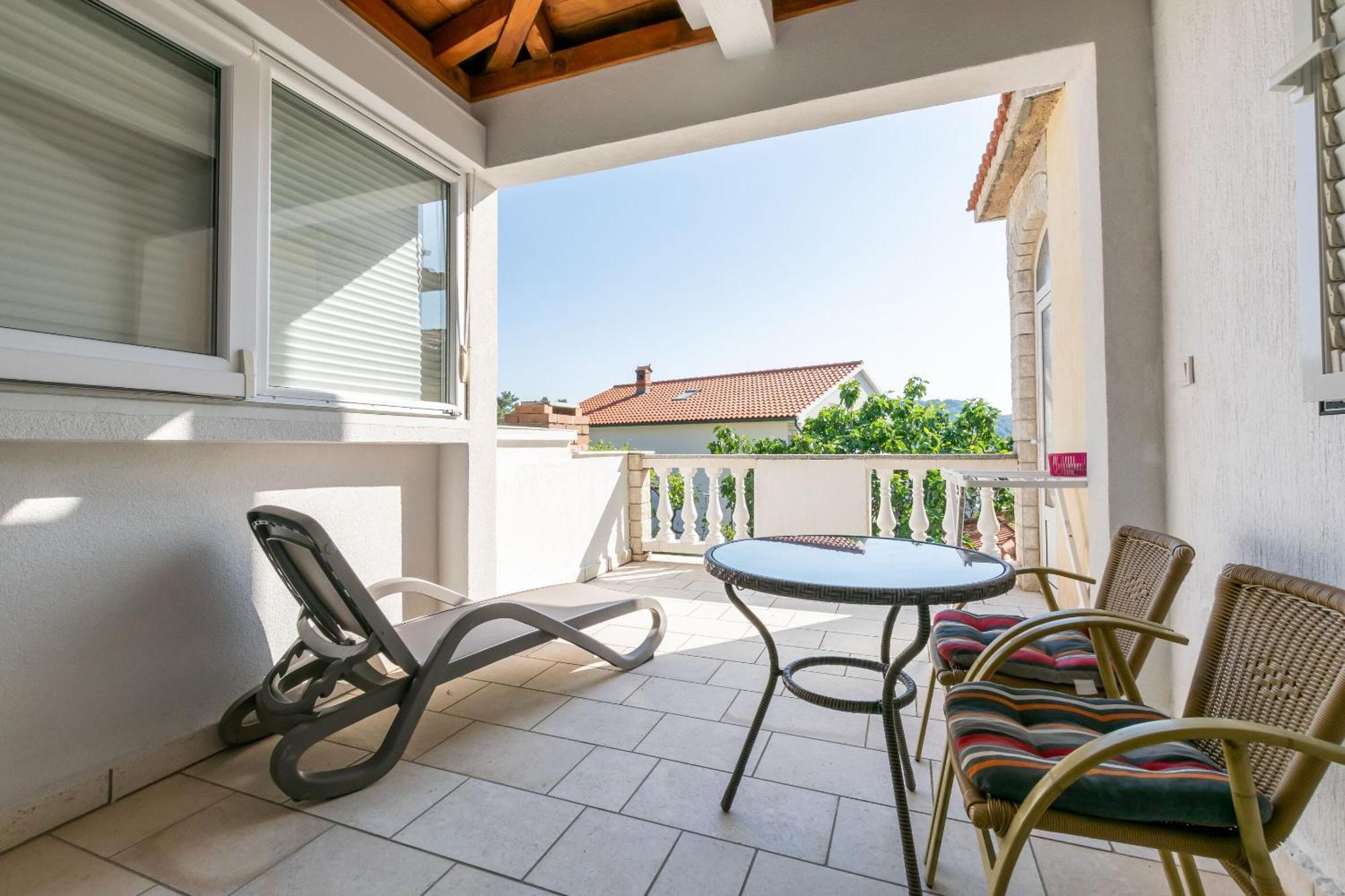 Apartments Miranda Lopar Εξωτερικό φωτογραφία