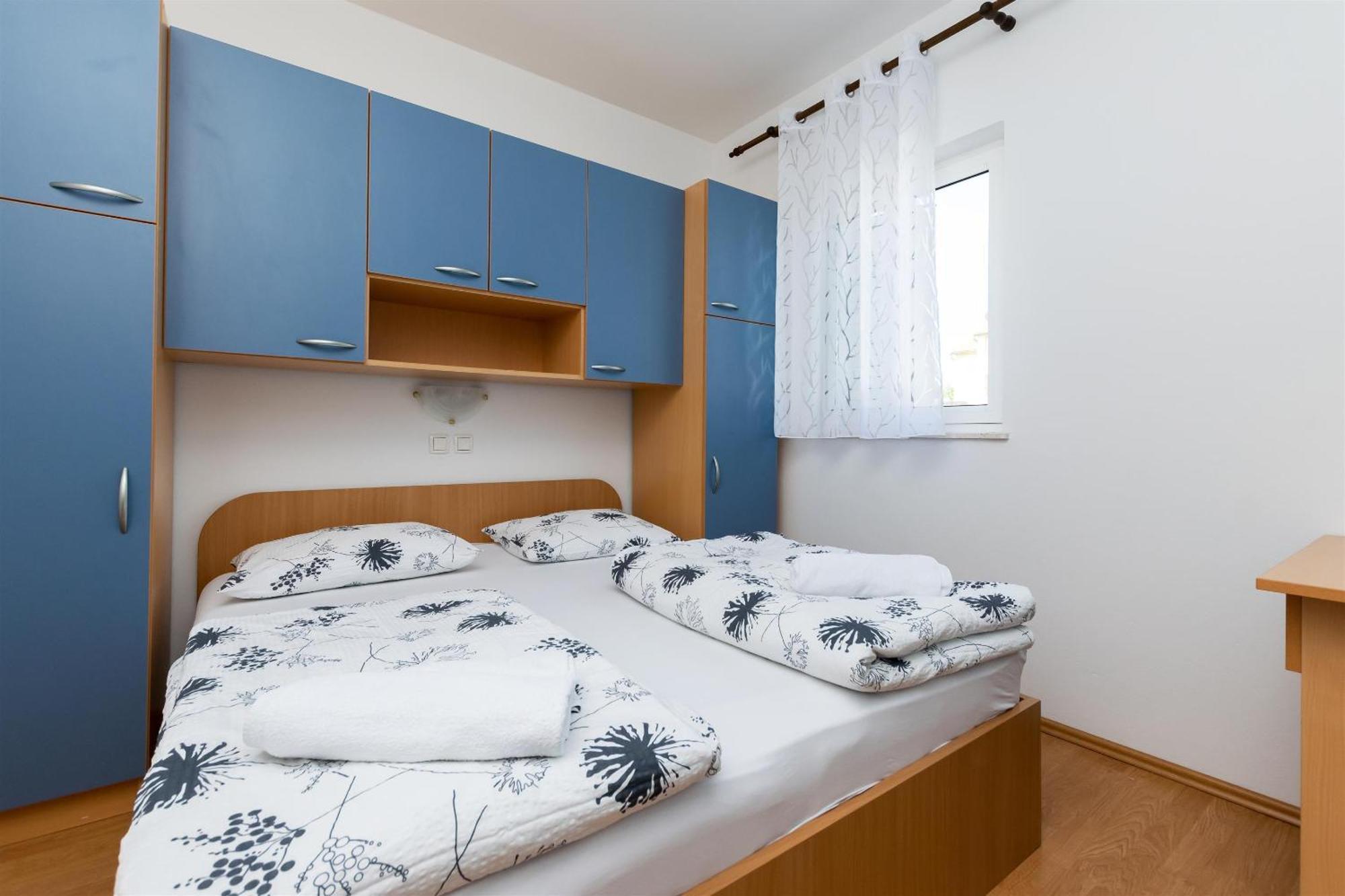 Apartments Miranda Lopar Εξωτερικό φωτογραφία